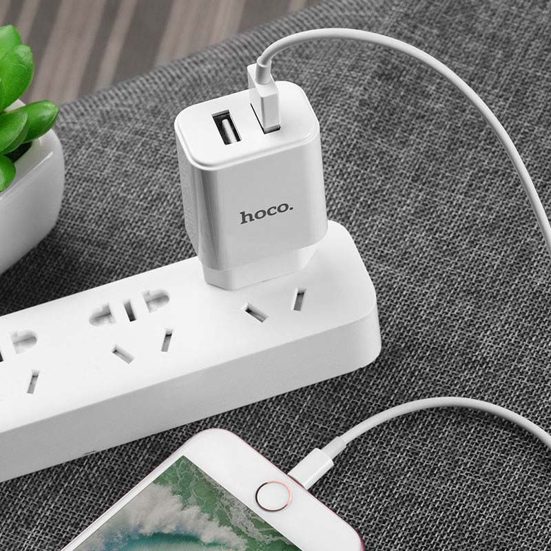 Chargeur Hoco C62A Pour IPhone - Blanc