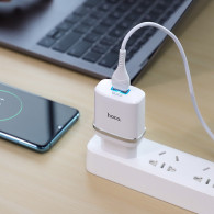 Chargeur iPhone Hoco C12Q 18W Blanc en Tunisie Chargeur iPhone Hoco C12Q 18W Blanc en Tunisie